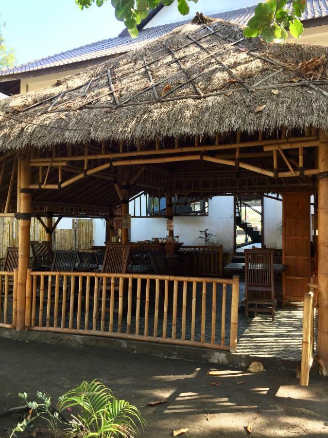 Lutwala Bungalows And Private Villa Gili Trawangan Exterior foto